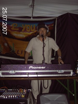 DJ Strassenfest Mayrhofen 2007.JPG